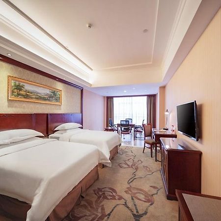Vienna Classic Hotel Shizhongshan Avenue Jiujiang  Exterior photo