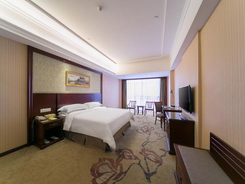 Vienna Classic Hotel Shizhongshan Avenue Jiujiang  Exterior photo