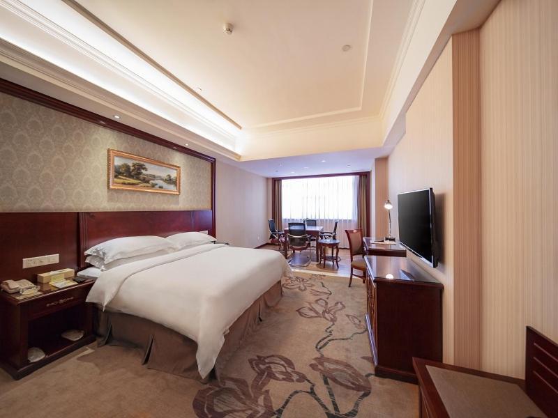 Vienna Classic Hotel Shizhongshan Avenue Jiujiang  Exterior photo